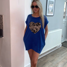 Load image into Gallery viewer, Blue leopard heart pocket jersey tops