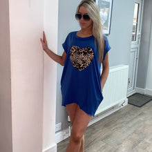 Load image into Gallery viewer, Blue leopard heart pocket jersey tops